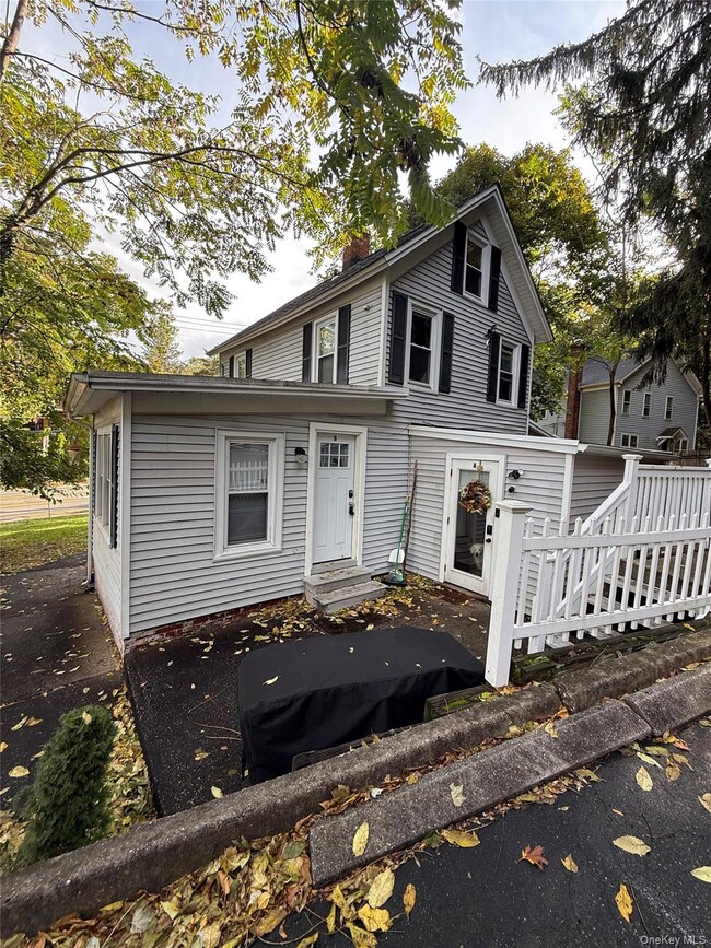 660 Main St in Port Jefferson, NY - Building Photo - Building Photo