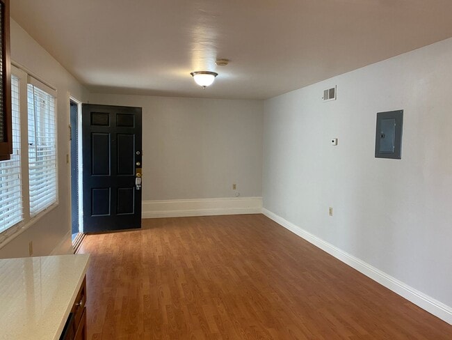 2154 Buena Vista Ave in Alameda, CA - Building Photo - Building Photo