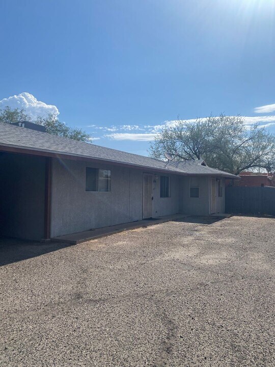 2882-2886 N Sparkman Blvd in Tucson, AZ - Building Photo