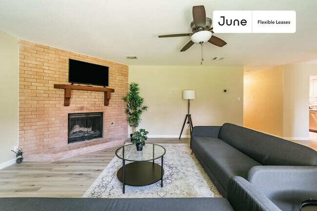 3928 Leafield Dr in Austin, TX - Building Photo - Building Photo