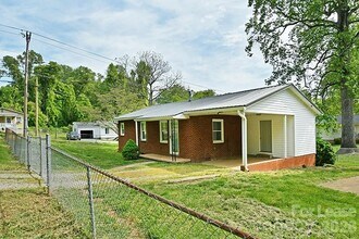 266 Long St in Statesville, NC - Building Photo - Building Photo