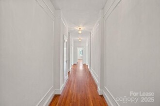 301 W 10th St in Charlotte, NC - Building Photo - Building Photo