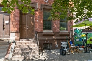 1731 W Diamond St, Unit 1