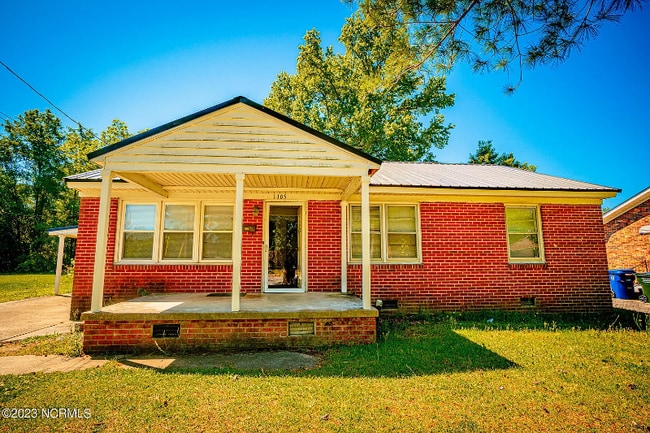 property at 1105 Sycamore Rd