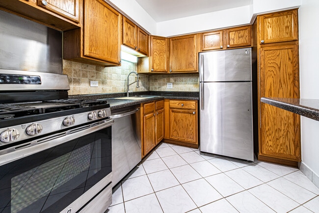1477 N Winslowe Dr in Palatine, IL - Building Photo - Building Photo