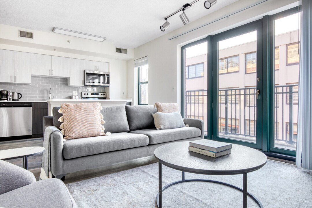 1301 M St NW in Washington, DC - Foto de edificio