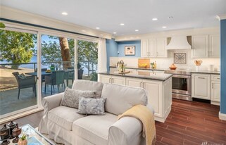 1810 43rd Ave E in Seattle, WA - Building Photo