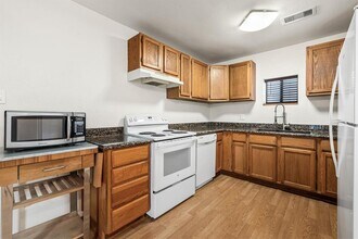 3515 Avenue R in Galveston, TX - Building Photo - Building Photo
