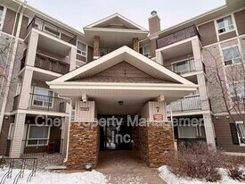 7327 Terwillegar Dr S NW in Edmonton, AB - Building Photo