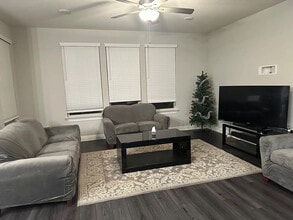 Room in House on Purple Heart Dr in Buda, TX - Building Photo - Building Photo
