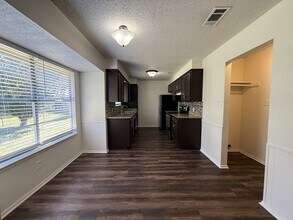 1017 Johnson St in Benbrook, TX - Building Photo - Building Photo