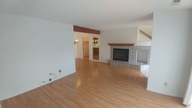 2900 Vista Del Rey NE-Unit -2C in Albuquerque, NM - Building Photo - Building Photo