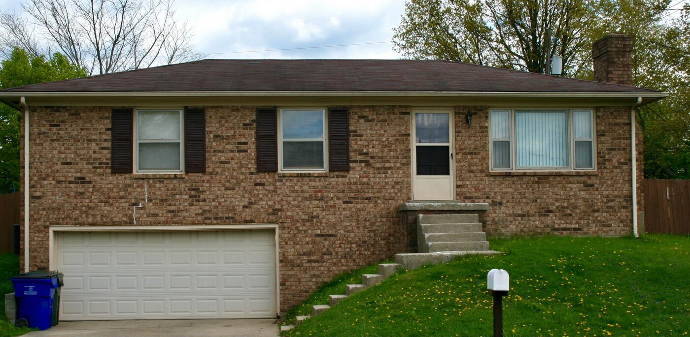 628 Mt Tabor Rd in Lexington, KY - Building Photo