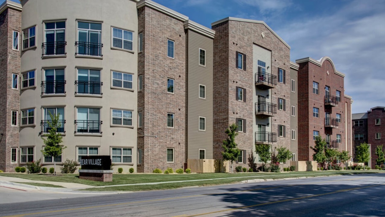 Bear Village in Springfield, MO - Building Photo