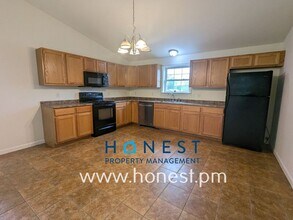 5 Crooker St in Augusta, ME - Building Photo - Building Photo