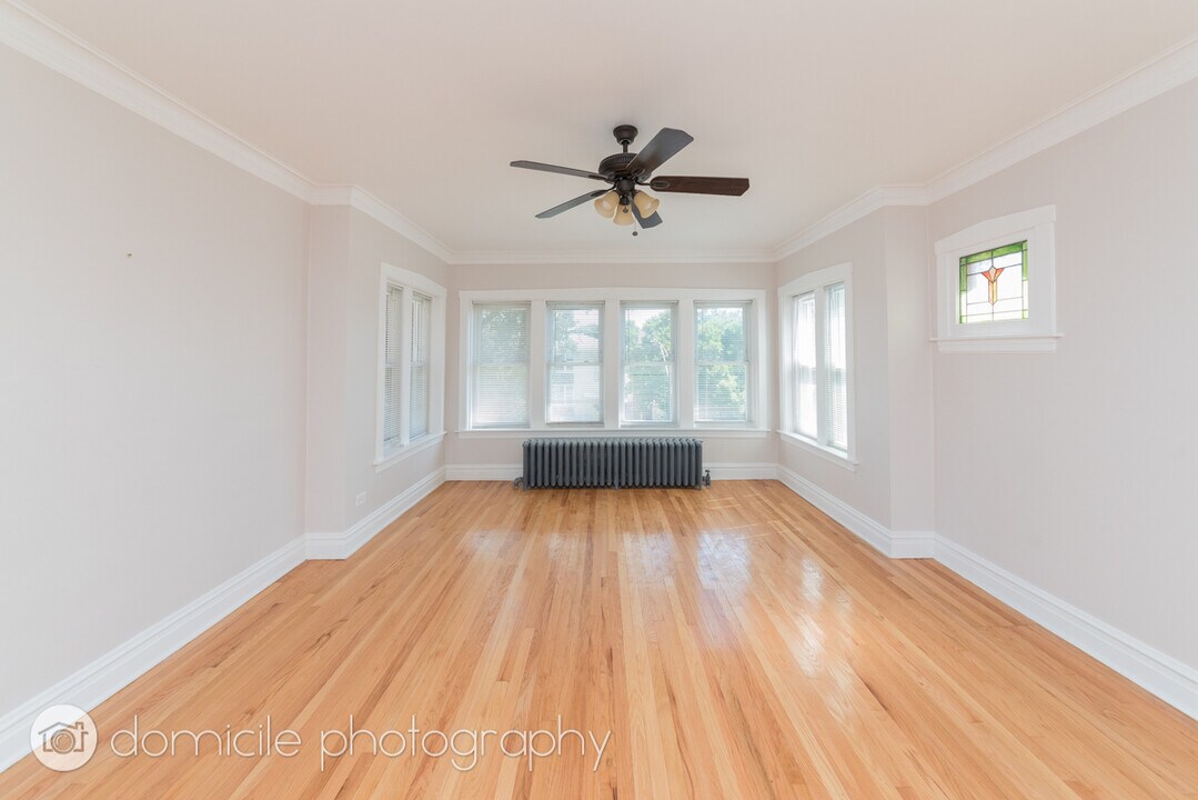 4906 N Marmora Ave, Unit 2 in Chicago, IL - Building Photo