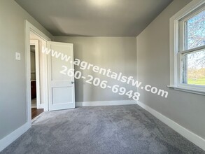 2428 W Ludwig Rd in Fort Wayne, IN - Building Photo - Building Photo