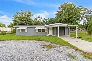 5390 S Manatee Terrace in Homosassa, FL - Building Photo