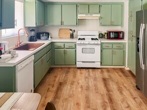 5466 Abronia Ave in Twentynine Palms, CA - Building Photo - Building Photo