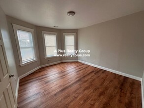 10 Fabyan St, Unit 2 in Boston, MA - Building Photo - Building Photo