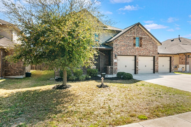 9870 Mulhouse Dr in Schertz, TX - Building Photo - Building Photo