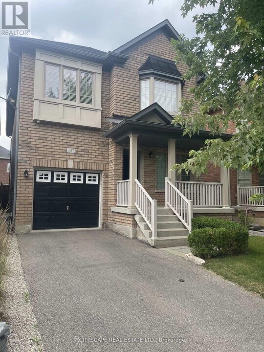 157 Weston Dr in Milton, ON - Building Photo