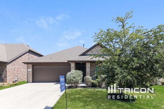 property at 745 Jamestown Ln