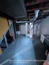 25270 Lakeshore Blvd in Euclid, OH - Building Photo - Building Photo