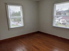 512 Lee Cir in Johnson City, TN - Building Photo - Building Photo