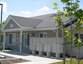 Creekside Apartments in Moscow, ID - Foto de edificio - Building Photo