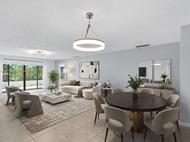 110 Dunwoody Ln in Hollywood, FL - Building Photo - Building Photo