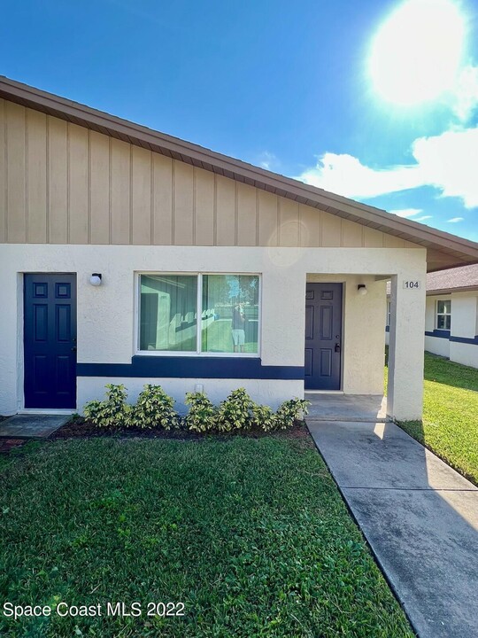 1354 Westover St-Unit -104 in Melbourne, FL - Building Photo