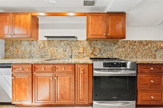 2530 Okeechobee Ln in Fort Lauderdale, FL - Building Photo - Building Photo