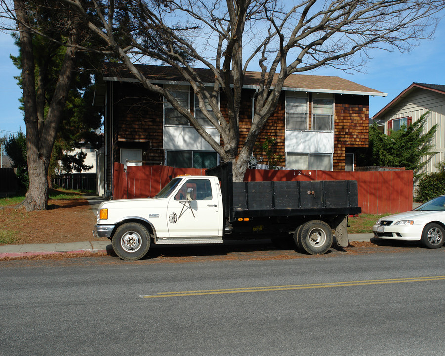 1219 Washington Ave in Sunnyvale, CA - Building Photo