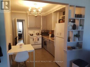 45-45 Clovelly Ave in Toronto, ON - Building Photo - Building Photo
