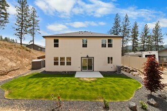 12413 E Dickens Ln in Spokane, WA - Building Photo - Building Photo
