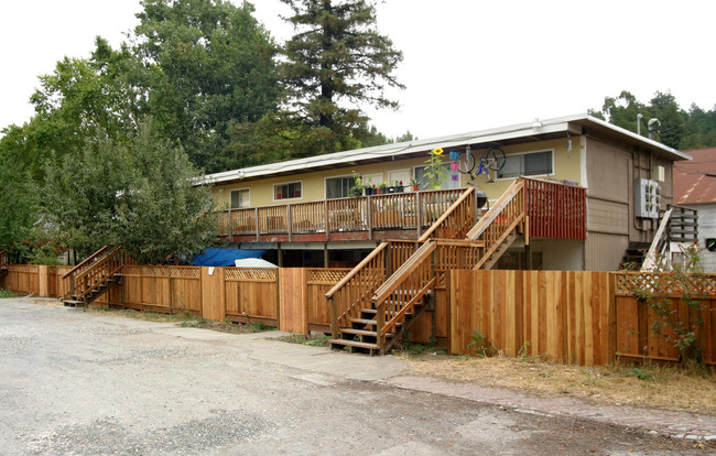 14101-14119 Mill St in Guerneville, CA - Building Photo - Building Photo