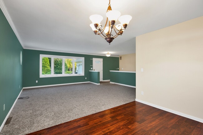 1013 Stonegate Rd in New Lenox, IL - Building Photo - Building Photo