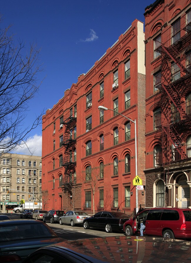 1983 Adam Clayton Powell Jr Blvd in New York, NY - Foto de edificio - Building Photo