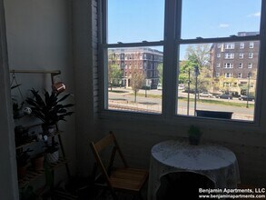 1622 Commonwealth Ave, Unit 8 in Boston, MA - Building Photo - Building Photo