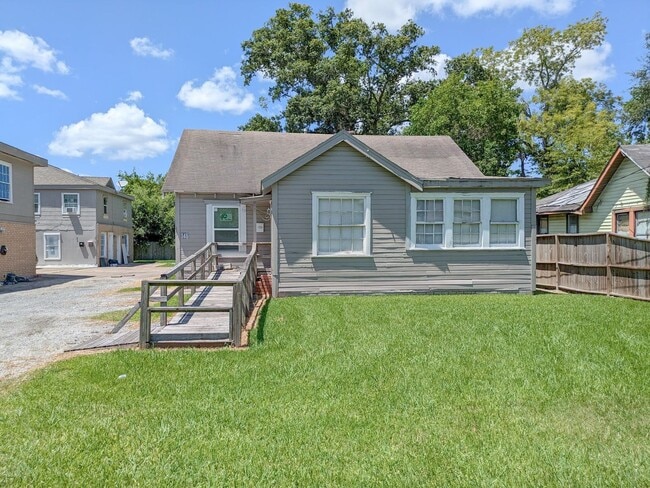 property at 345 Alabama Ave