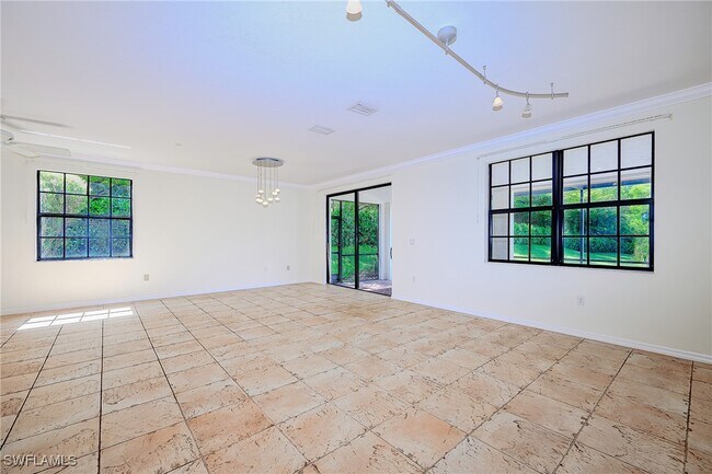 property at 15056 Summit Pl Cir