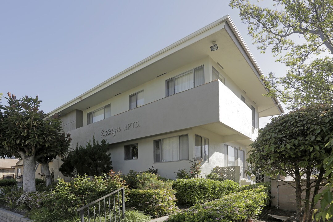 6328 Comstock Ave in Whittier, CA - Foto de edificio