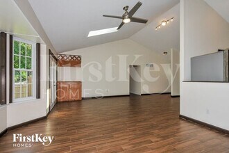 202 Barrington Dr in St. Peters, MO - Foto de edificio - Building Photo