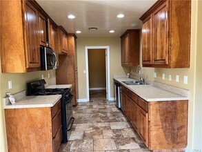 1111 Parkview Ln in Paso Robles, CA - Building Photo - Building Photo