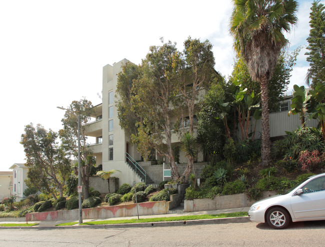 225 4th Ave in Venice, CA - Foto de edificio - Building Photo