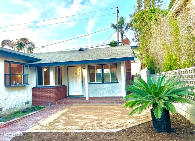 1045 Marvista Ave in Seal Beach, CA - Building Photo - Building Photo