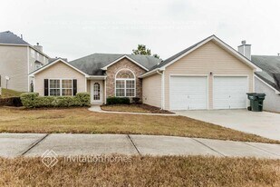 4222 Arabian Way SW in Snellville, GA - Building Photo