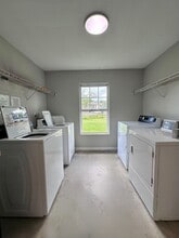 111 Guadal Canal Dr in Maryville, TN - Building Photo - Building Photo