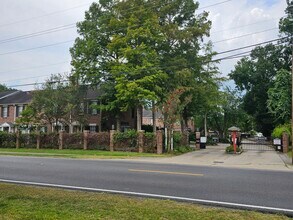 416 Doucet Rd in Lafayette, LA - Building Photo - Building Photo